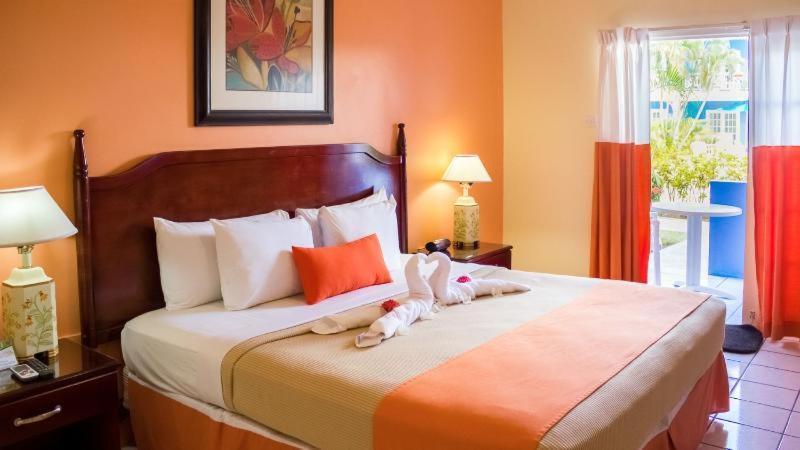 Bay Gardens Inn Гроз-Иле Номер фото